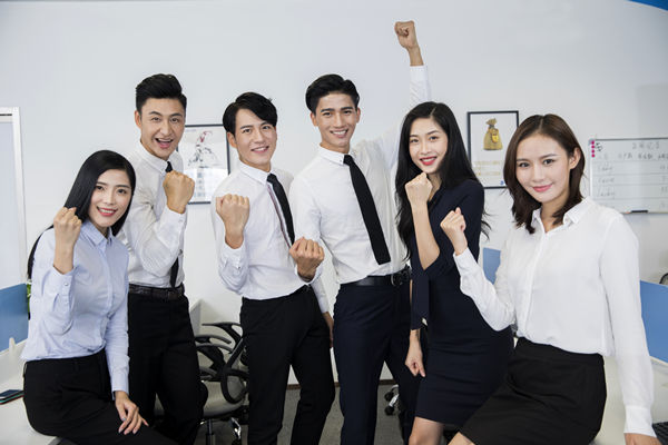 組織谘詢：協（xié）助企業製定組織發展戰略，推（tuī）動組織成長