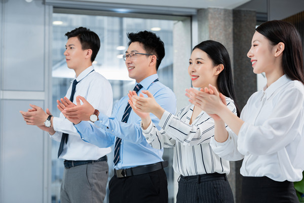 目標設定與追蹤：明確目標，確保績效達成（chéng）