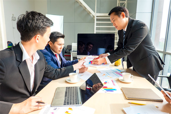 平衡計分卡：多（duō）維度評估，全麵提（tí）升（shēng）績效