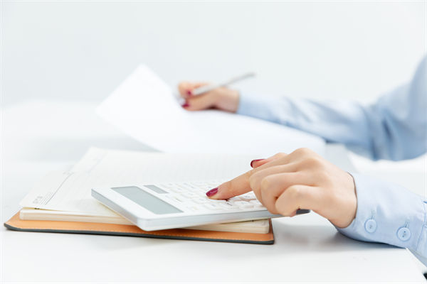 薪酬結構如何設計才能最大化激勵員工積極性？