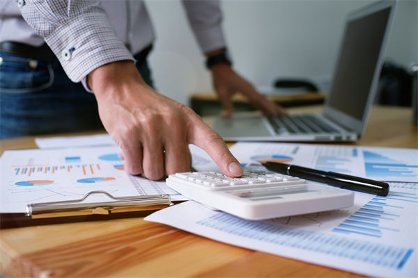 薪酬與績效如何掛鉤，專（zhuān）業谘詢如何助力精準設計？