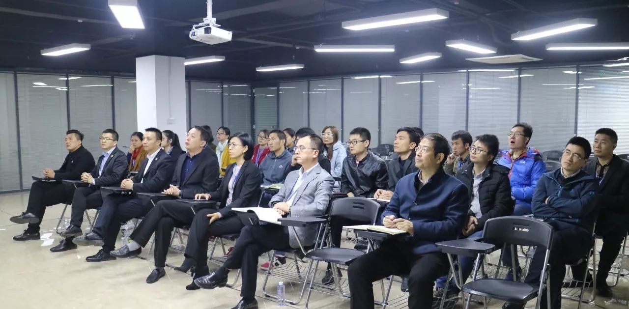 課程4：營銷中（zhōng）的“5W四性”