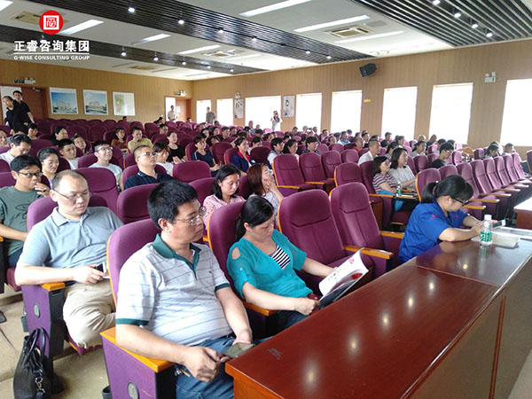 江蘇省無錫市濱湖（hú）區榮巷街道商會《贏在中層》企業管理係列（liè）專題講座