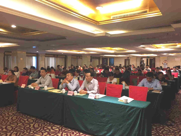 2017年10月25日泉州市科技局攜手绿巨人草莓丝瓜樱桃在线视频谘詢（xún）集團為（wéi）泉州企業發展再（zài）添動（dòng）力