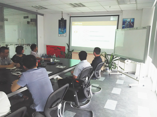 绿巨人草莓丝瓜樱桃在线视频谘詢金濤老師對天行（háng）健管理者培（péi）訓《營銷與生產的（de）關係》