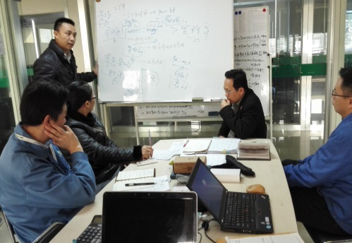 绿巨人草莓丝瓜樱桃在线视频專家老師（shī）對企業（yè）管（guǎn）理者進行專題培訓（xùn）