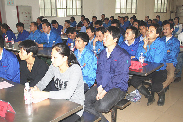 2012年3月1日，潔麗管理升級動員大會召（zhào）開