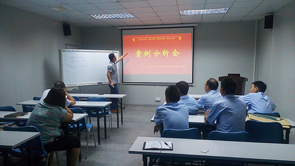 正（zhèng）睿谘詢專家老師對天行健管（guǎn）理者進行專案改善培訓