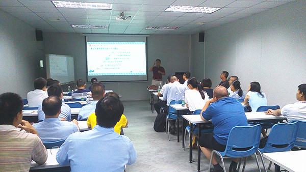 绿巨人草莓丝瓜樱桃在线视频谘詢（xún）金濤老師對天行健管理者培訓《營銷與生產的關（guān）係》