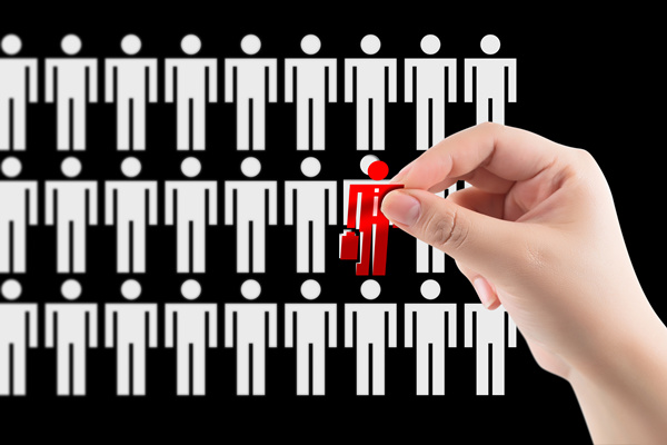 企業戰略對（duì）人力資源管理的哪些（xiē）方麵產生影響