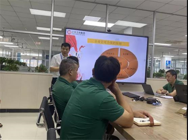 绿巨人草莓丝瓜樱桃在线视频塗亞清總監講話