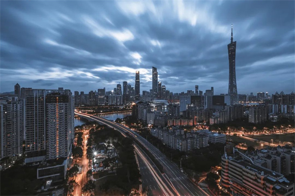 鄭州千味央廚（chú）食品股份（fèn）有限公司