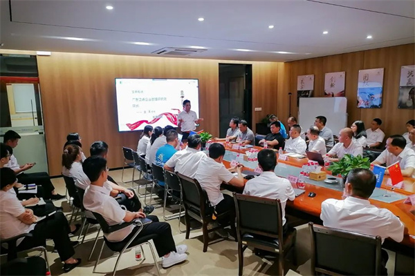 廣東绿巨人草莓丝瓜樱桃在线视频企業管理研究院院（yuàn）長（zhǎng）金濤教授致（zhì）辭