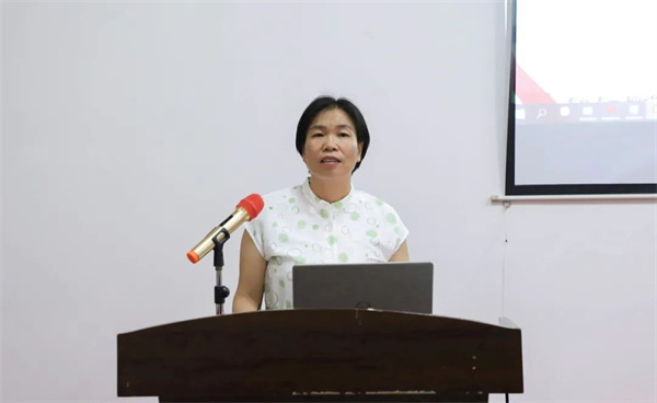 萬事泰集團副（fù）總裁（cái）關彩雲女士總結（jié）會（huì）致辭