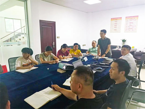 廣東中（zhōng）飛汽車空調有限（xiàn）公司全（quán）麵管（guǎn）理升級啟動大會