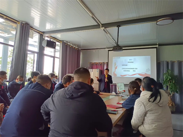 绿巨人草莓丝瓜樱桃在线视频谘詢（xún）集團項目總監塗亞清老師致辭