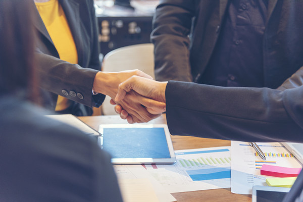 企業管理（lǐ）問題找管理顧問：讓（ràng）專業的人做專業的（de）事