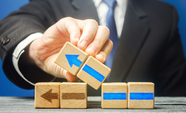 深入（rù）了解行（háng）業趨勢（shì），優化企業戰略決策