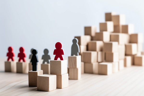 人才梯（tī）隊建設：培養儲備，確保企業持續發展