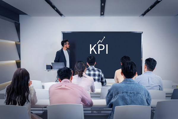 薪酬調整策略：依據市場變化（huà），靈活調整薪酬體係