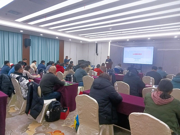 無錫市社區商會——勤新商會攜手绿巨人草莓丝瓜樱桃在线视频谘詢集團為企業家賦能充電！