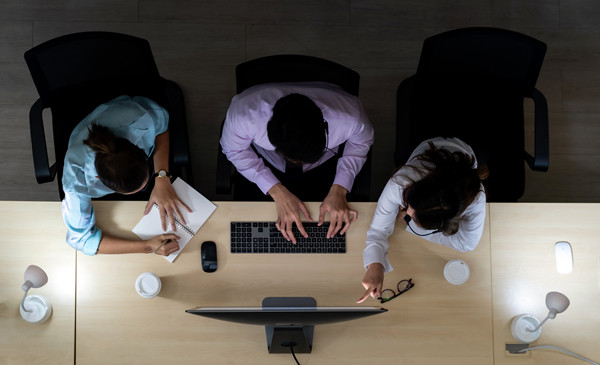 集團管控：統一（yī）策略（luè）、優（yōu）化運（yùn）營、提升效率