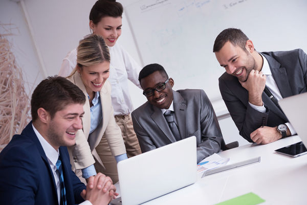 多元化團隊的績效（xiào）管理：適應（yīng）多元（yuán）化環境，促進團隊（duì）和諧