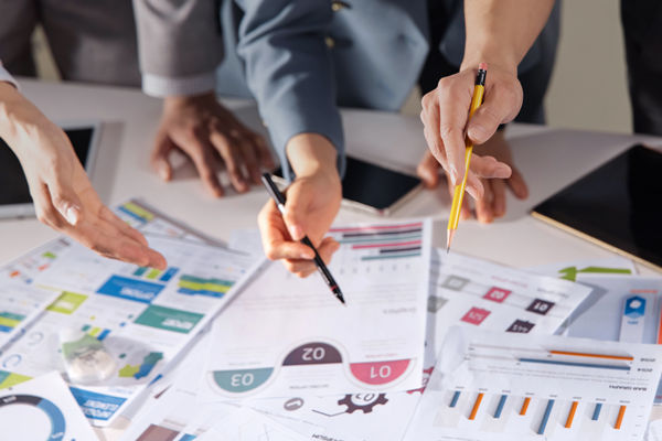 年度經營計劃評估與監控（kòng）：實時（shí）跟蹤與調整策略