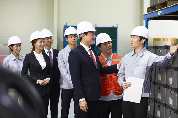 精益領導（dǎo）力：培養卓越領導力（lì），引領企業前行