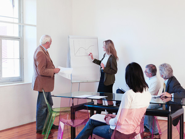 數據分析與優化：提升營銷（xiāo）效果和投（tóu）資回報