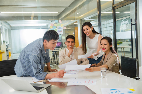 優化集團管控流程：提高（gāo）運營效率與決策（cè）反應速度