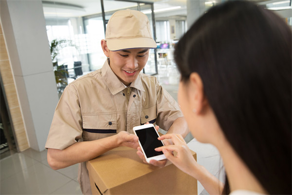 品牌與（yǔ）消費者關（guān）係：建立深厚聯係，提升忠誠度