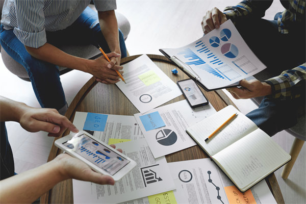 集團管（guǎn）控的必要性：應對企（qǐ）業擴張與業務多元化的挑戰