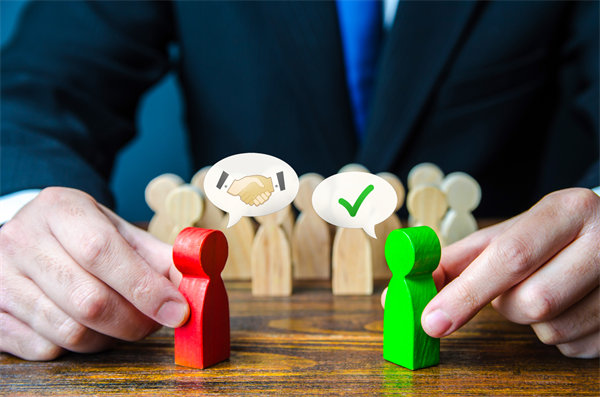 創（chuàng）新引領（lǐng）：企業戰（zhàn）略管理中的創（chuàng）新思維與實踐