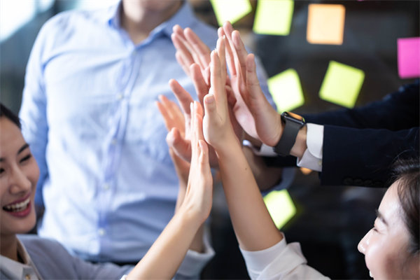 人力資源（yuán）管理新（xīn）思（sī）維：激發（fā）員工潛能，共創輝煌