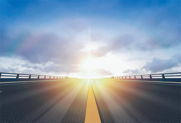 深度（dù）戰（zhàn）略谘詢，引領企業轉型，共創（chuàng）美好未來