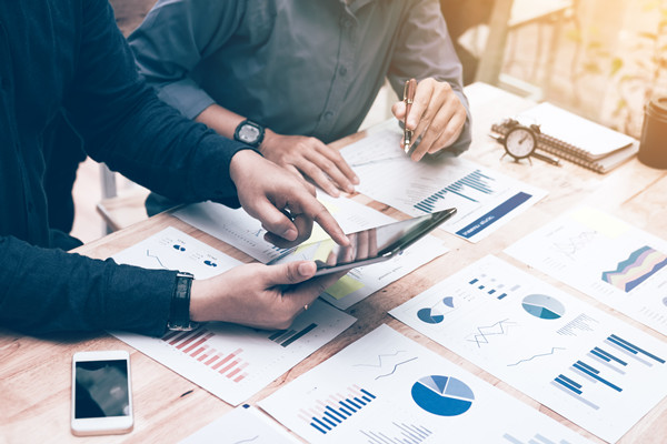 薪（xīn）酬（chóu）談判技巧：如何與員（yuán）工（gōng）達成雙贏的薪酬（chóu）協議？