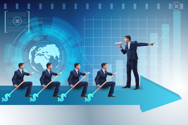 集團管控創新實踐，引領行（háng）業（yè）發展趨勢（shì）與變革（gé）