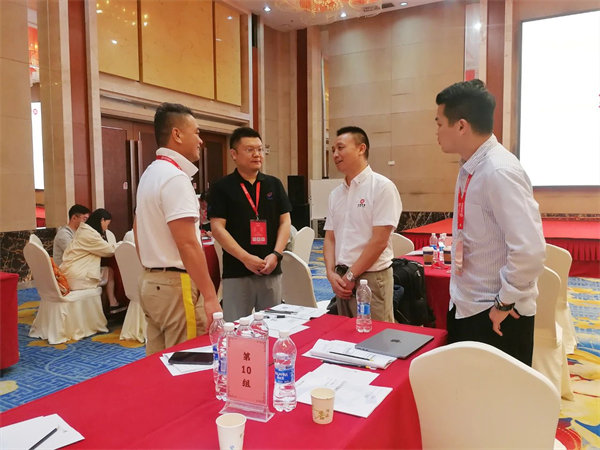 正（zhèng）睿谘詢（xún）集團大型公開課《從戰略到執行》現場