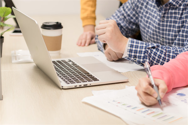 僵化的（de）人力資源管理體係製約公司發展（zhǎn）！怎麽突破？