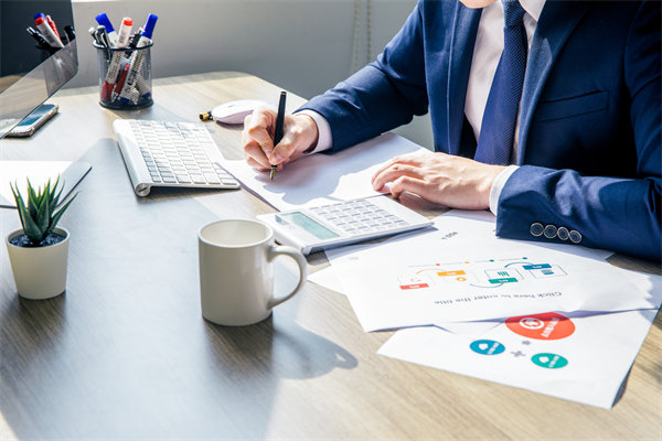 如何科學設定年度（dù）經營目標以引領企（qǐ）業穩健增長？