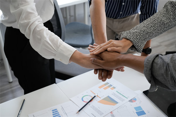 全球化背景下（xià），集團管控如何適應多元文化？