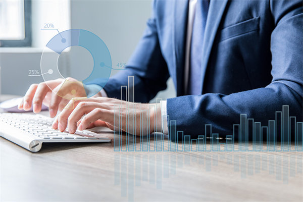 如何利用數據分析優化年度經（jīng）營決策，實現（xiàn）精準管理（lǐ）？