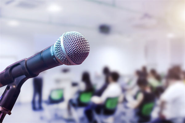 如何確保（bǎo）薪酬績效（xiào）體係公平透明，增強員工信任？