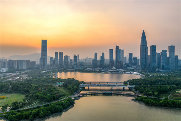 深（shēn）圳（zhèn）集團管控谘詢公司如何助（zhù）力企業實現高效集權與分權？