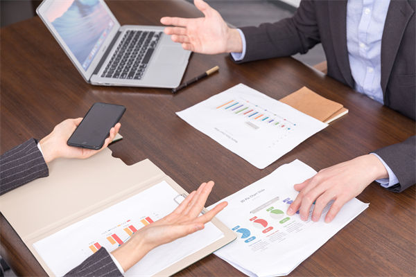 績效導（dǎo）向的預（yù）算（suàn）管理：如何確（què）保企（qǐ）業預算與KPI掛鉤？