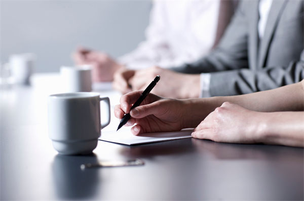 績效不佳員工薪酬調（diào）整策略（luè），如何避免士氣低落？