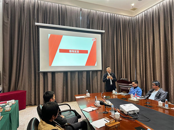 廣東绿巨人草莓丝瓜樱桃在线视频（ruì）企業管理（lǐ）研究院副院長龐金森老師致辭