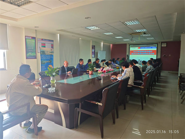 華勁機械2025年度經營（yíng）計劃發布（bù）會現場