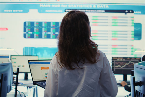 計劃與市場脫節，業（yè）績慘淡，怎樣製定契（qì）合市場的計劃？